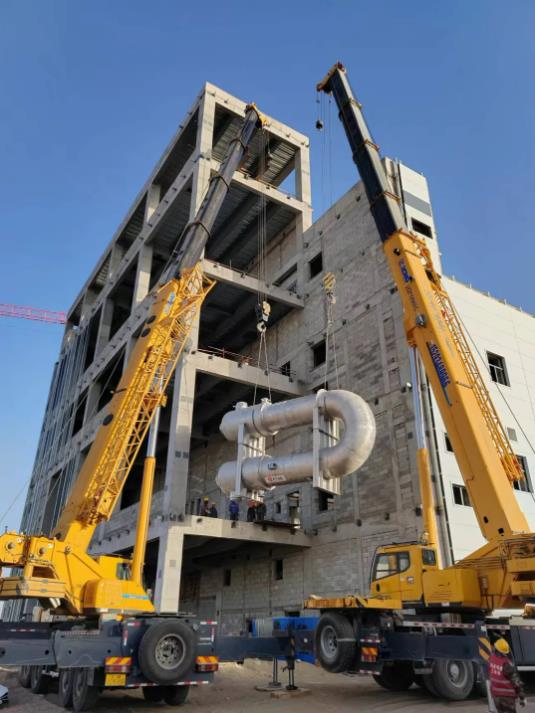 預熱器、蒸發器吊裝完成.jpg